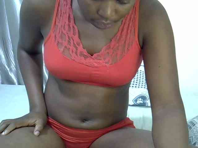 curvy-corazon webcam