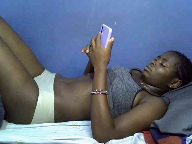 curvy-corazon webcam