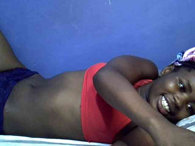 curvy-corazon webcam