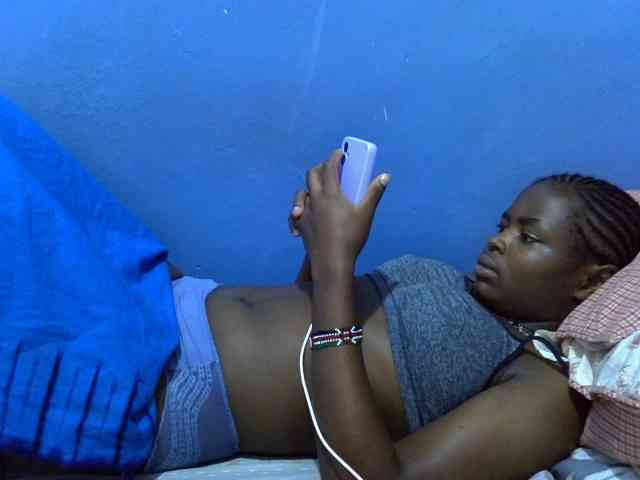 curvy-corazon webcam
