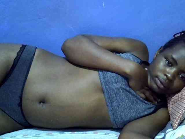 curvy-corazon webcam