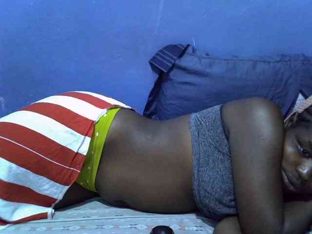 curvy-corazon webcam