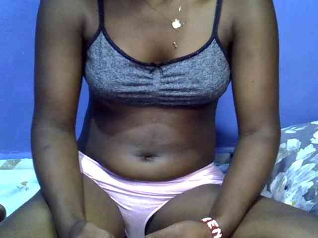 curvy-corazon webcam
