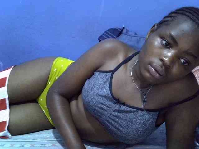 curvy-corazon webcam