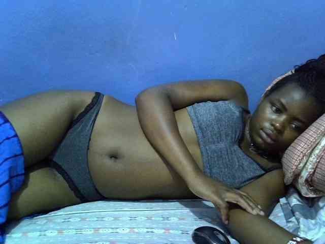 curvy-corazon webcam