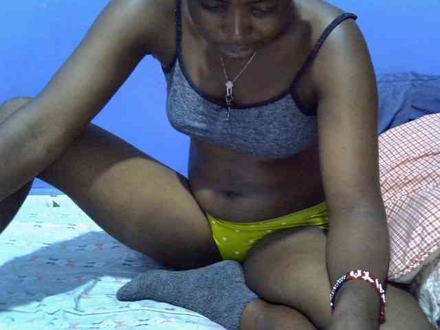 curvy-corazon webcam
