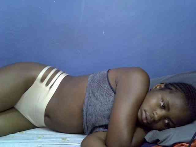 curvy-corazon webcam