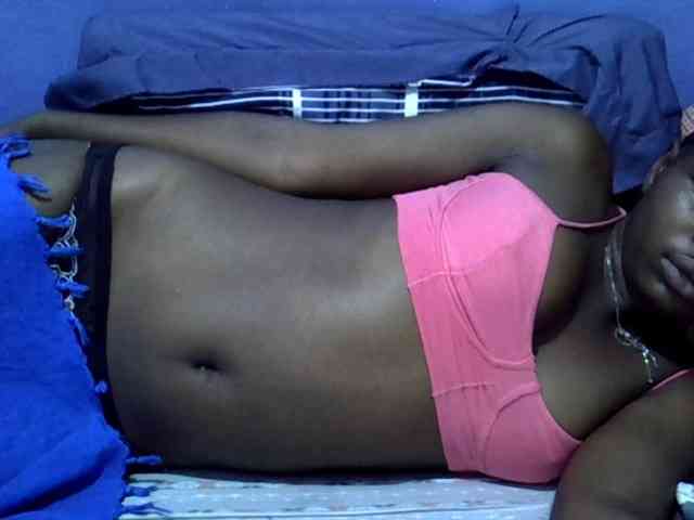 curvy-corazon webcam