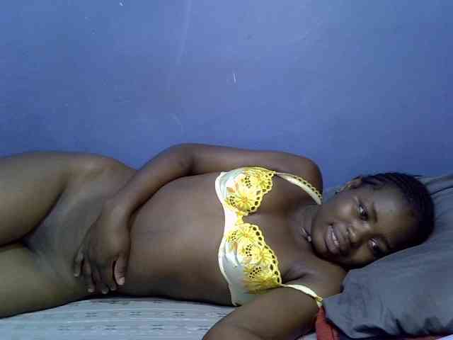 curvy-corazon webcam