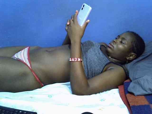 curvy-corazon webcam