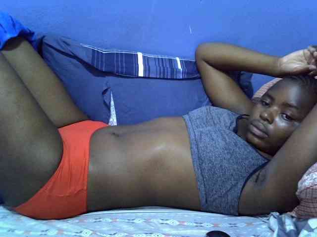 curvy-corazon webcam
