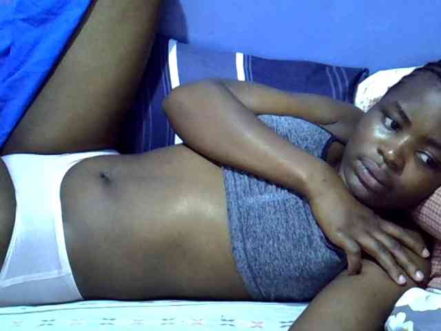 curvy-corazon webcam