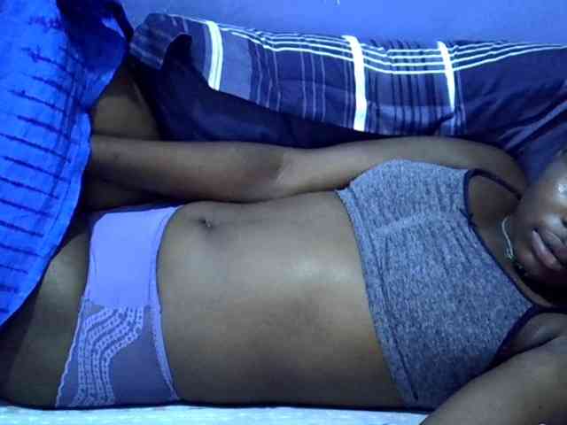 curvy-corazon webcam
