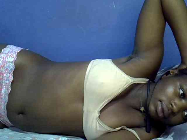 curvy-corazon webcam