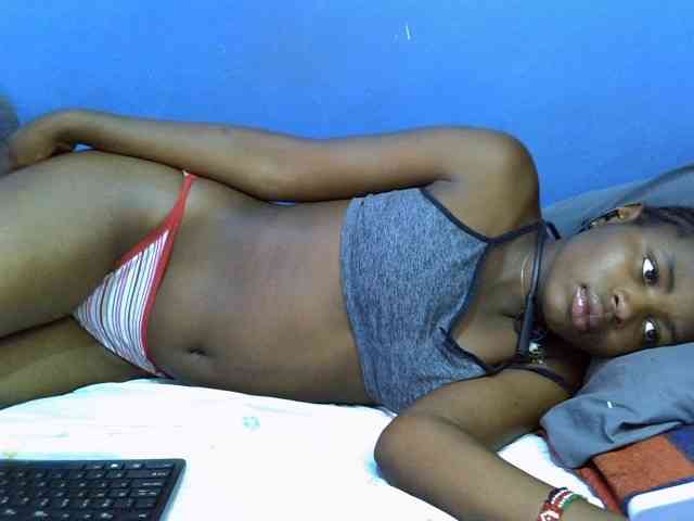 curvy-corazon webcam