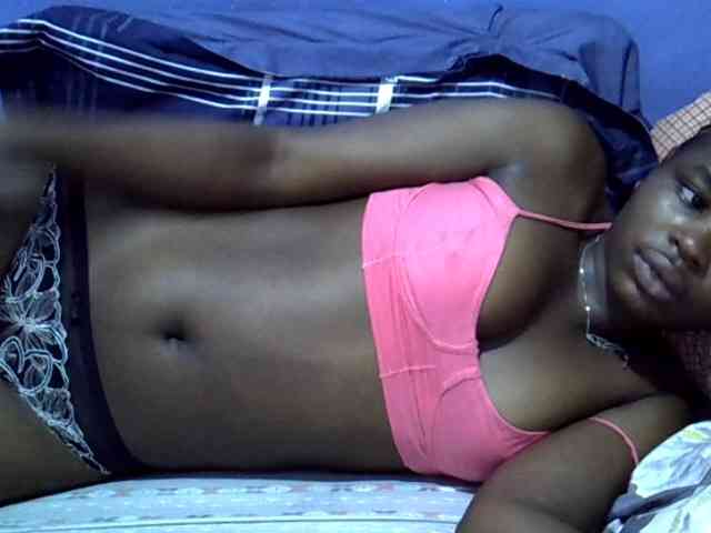 curvy-corazon webcam