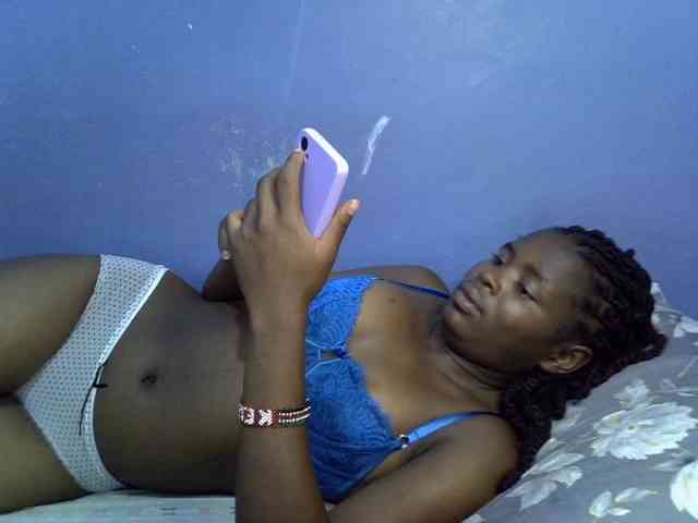 curvy-corazon webcam