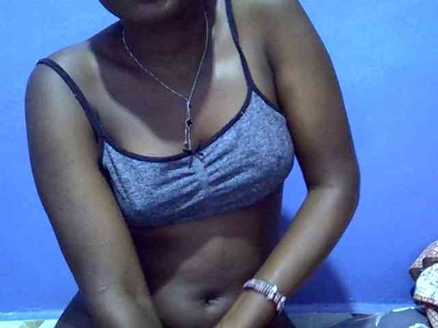 curvy-corazon webcam