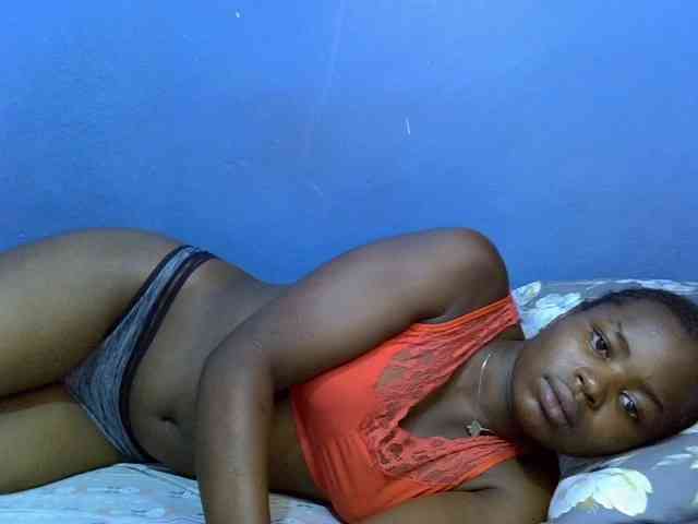 curvy-corazon webcam