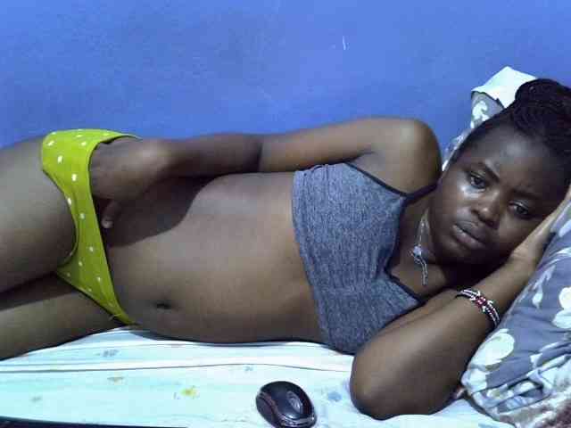 curvy-corazon webcam