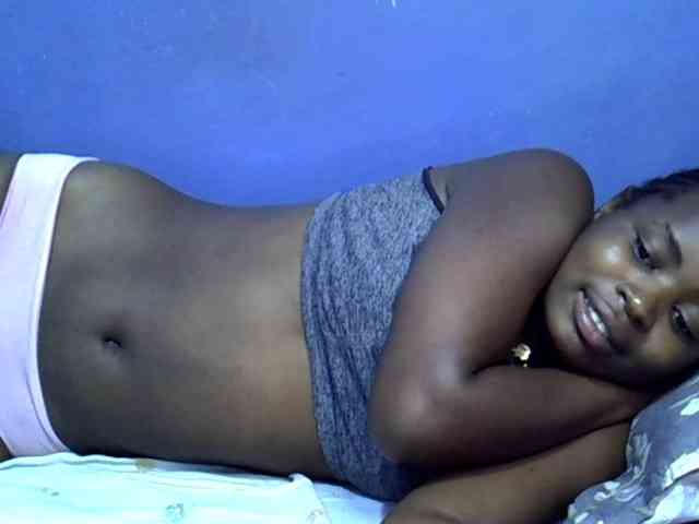 curvy-corazon webcam