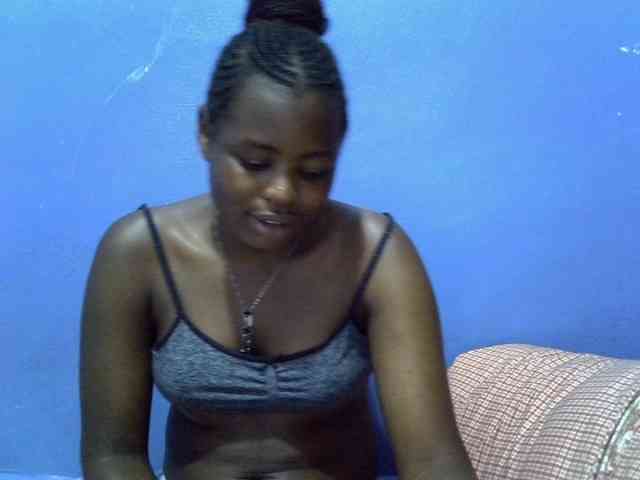curvy-corazon webcam