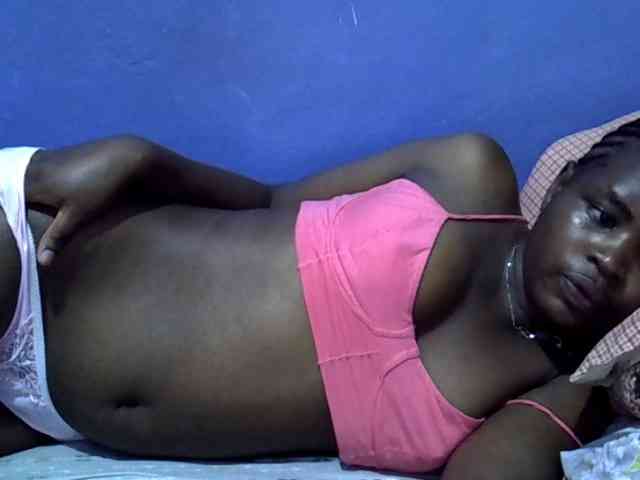 curvy-corazon webcam