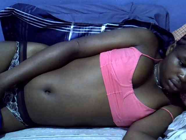 curvy-corazon webcam