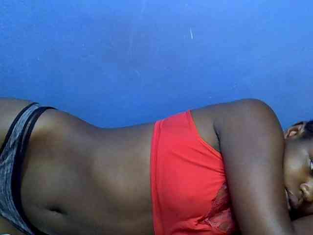 curvy-corazon webcam