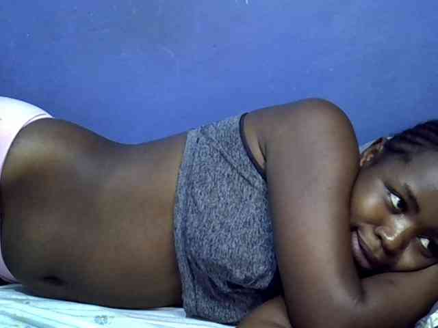 curvy-corazon webcam