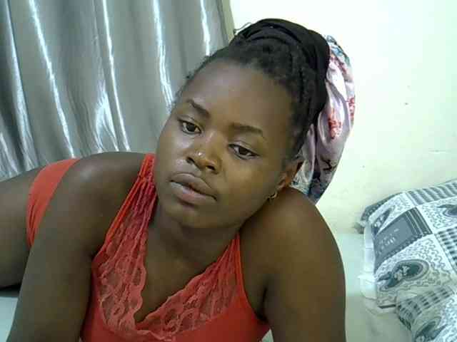 curvy-corazon webcam