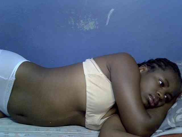 curvy-corazon webcam