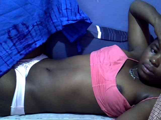 curvy-corazon webcam