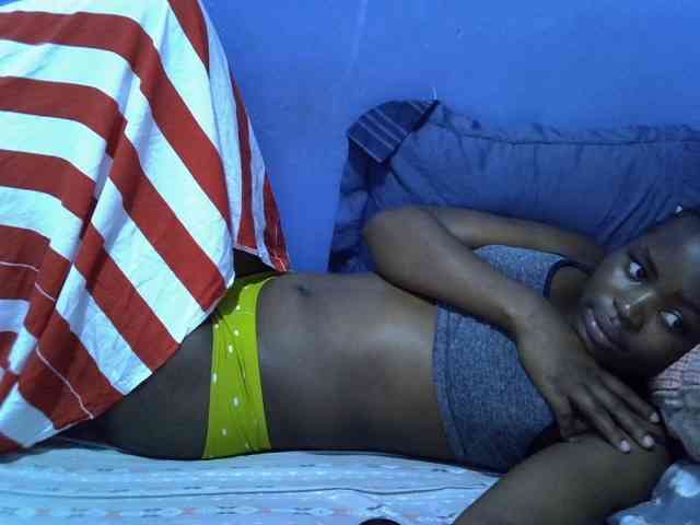 curvy-corazon webcam