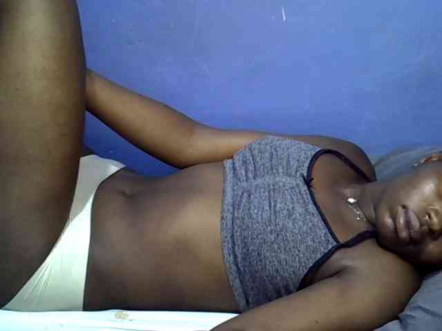 curvy-corazon webcam