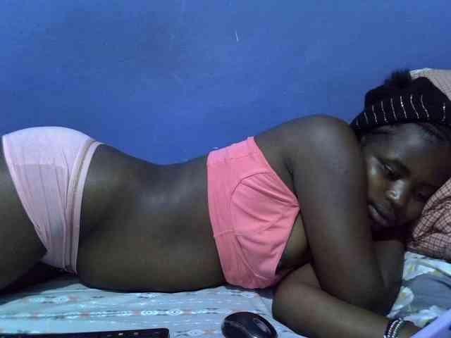 curvy-corazon webcam