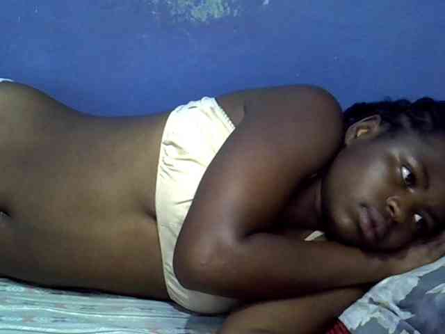 curvy-corazon webcam