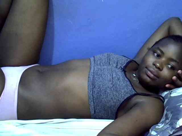 curvy-corazon webcam