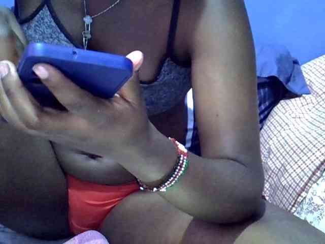 curvy-corazon webcam