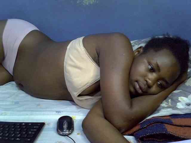 curvy-corazon webcam