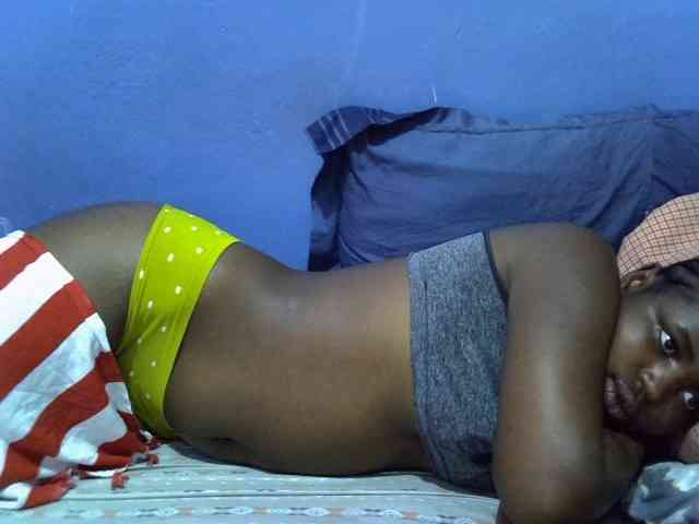 curvy-corazon webcam