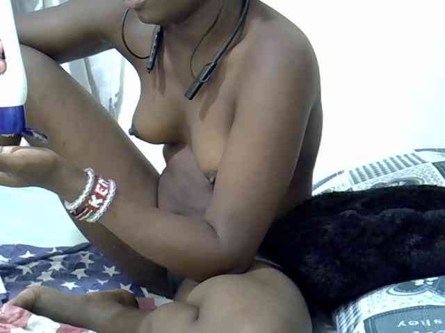 curvy-corazon webcam