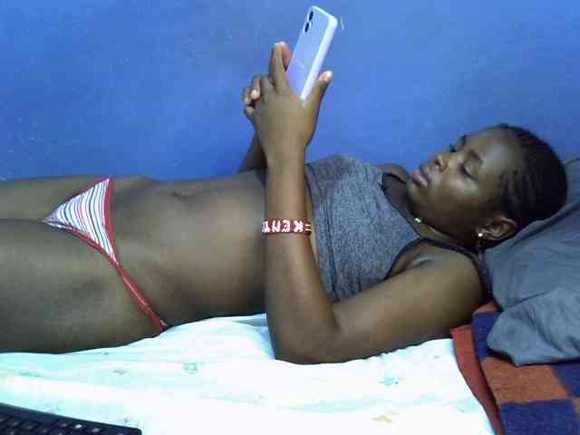 curvy-corazon webcam
