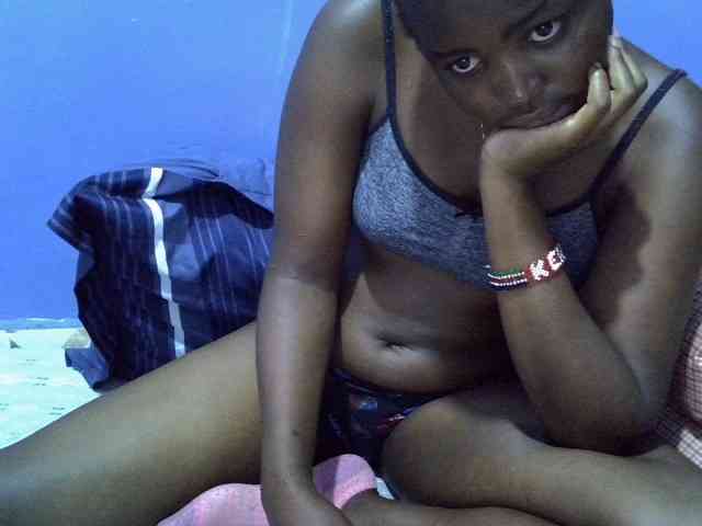 curvy-corazon webcam