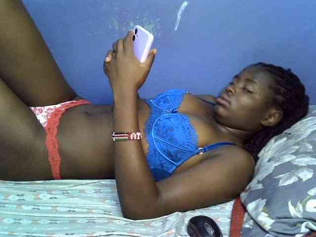 curvy-corazon webcam