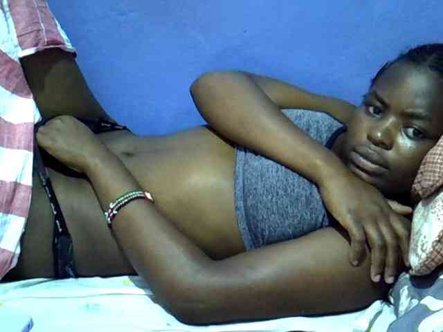 curvy-corazon webcam