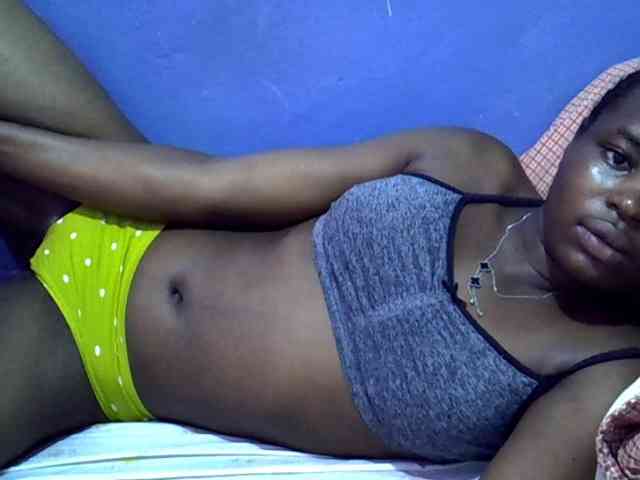 curvy-corazon webcam