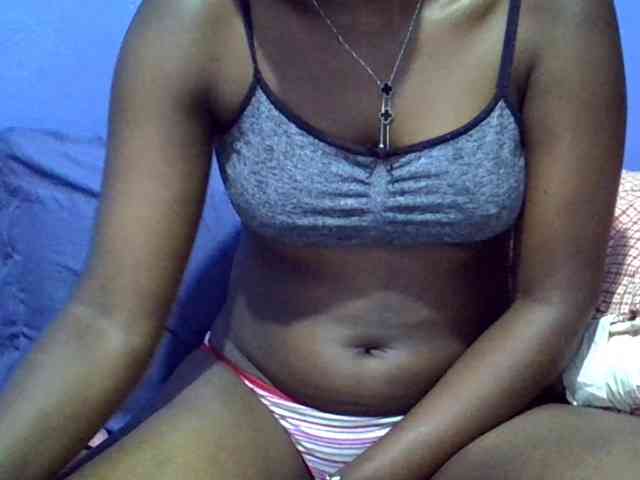curvy-corazon webcam