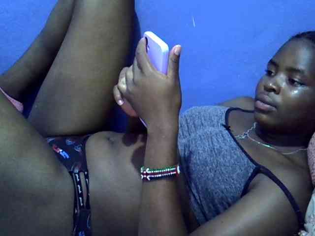 curvy-corazon webcam