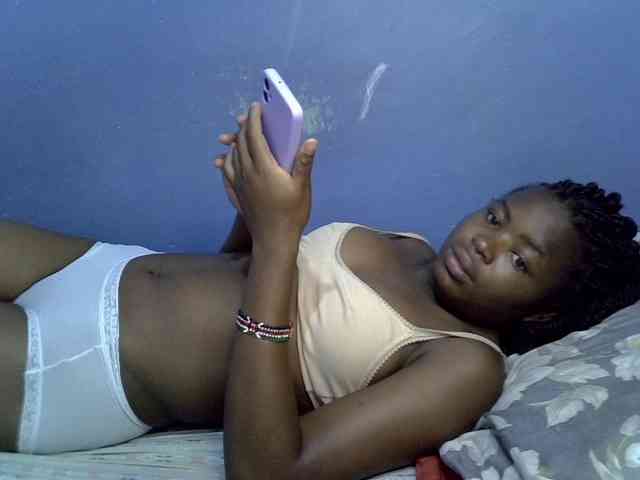 curvy-corazon webcam